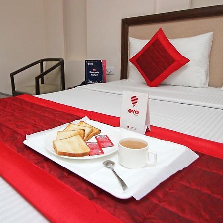 Oyo Hotel Blu Pebbles Near Delhi Airport Nueva Delhi Exterior foto